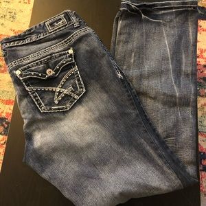 Amethyst Medium to Fade Wash Jean
